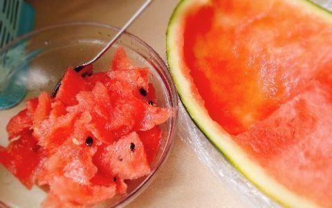 成功|在家做西瓜果冻,记住这个黄金比例,保证一次动手成功
