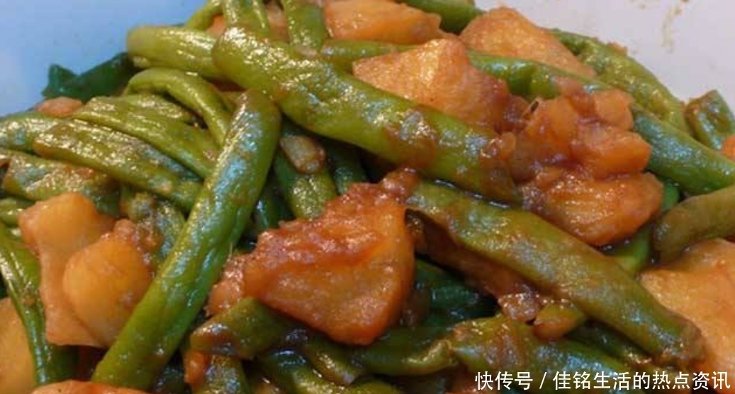 东北菜|一道有魅力的东北菜“土豆炖豆角”