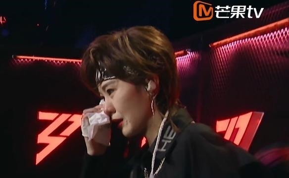 张艺兴|《浪姐》仔细看了一遍五公,想分析下两位比较有争议的姐姐!
