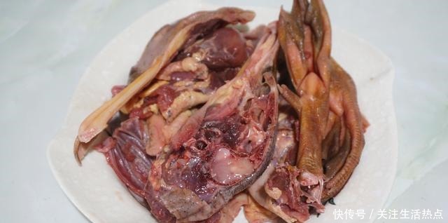 腥味|做好的鸭肉腥味重,原来要多加这1步,5分钟去除腥味,肉香味美