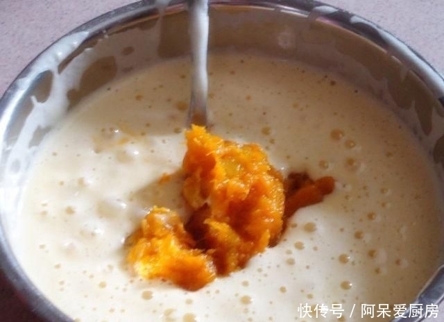 易学|南瓜海绵蛋糕,简单易学又好吃,学会可以不用出去买了!