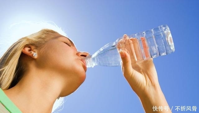 皮肤|涂了防晒就完事？晒后修复更重要，三招教你如何“拯救”晒后肌肤