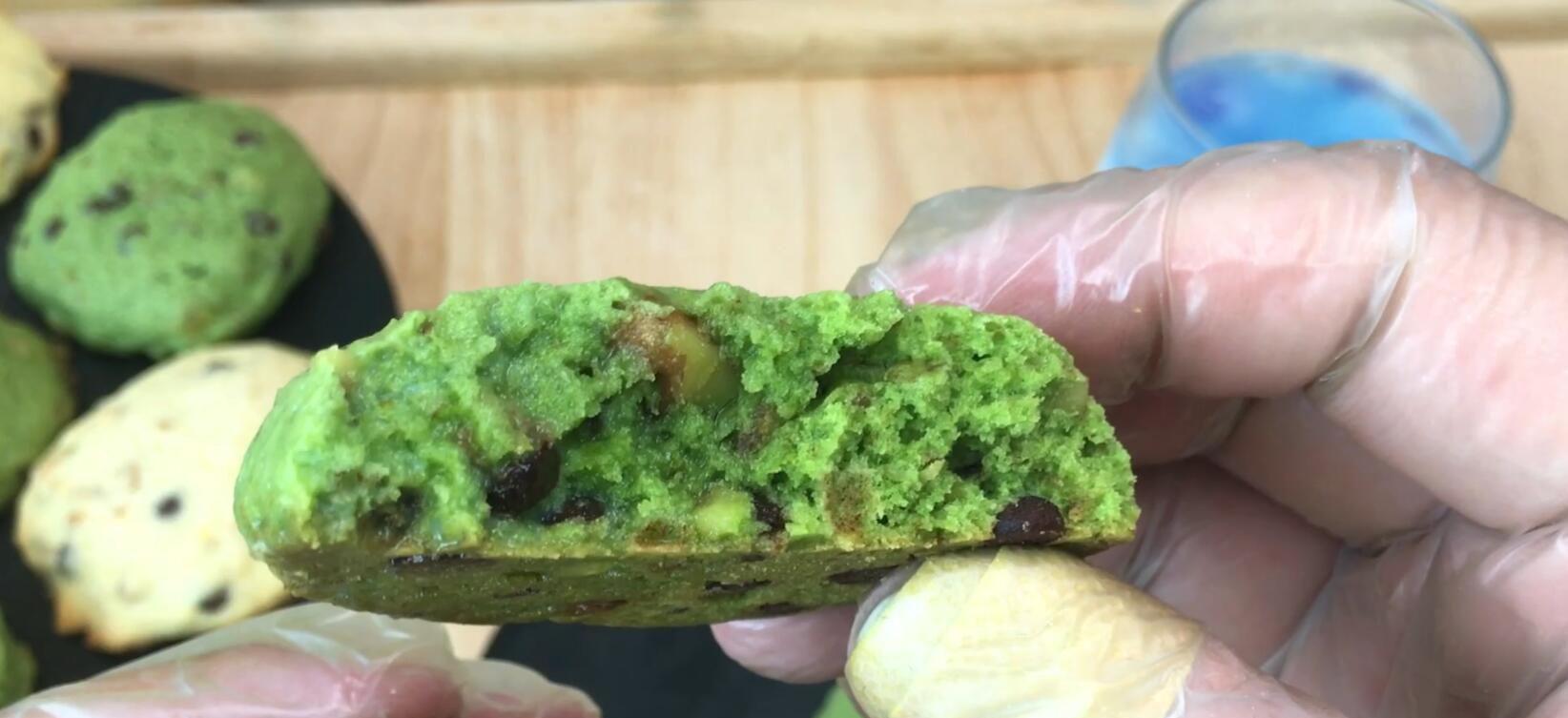 馅料|经典美式小甜饼,配方简单馅料丰富,牛奶里泡一泡如蛋糕般松软。