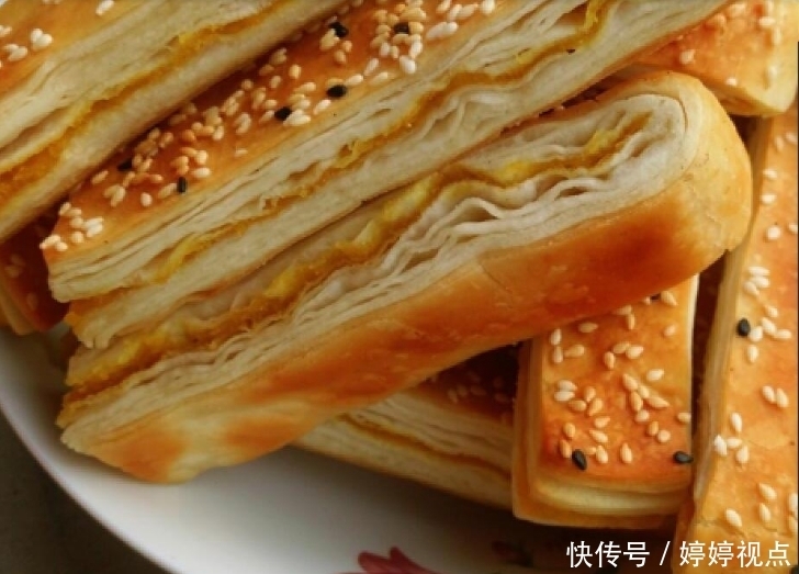  面粉|1碗面粉，1碗豆沙，做家人爱吃的千层饼，层层香软，一盘不够吃