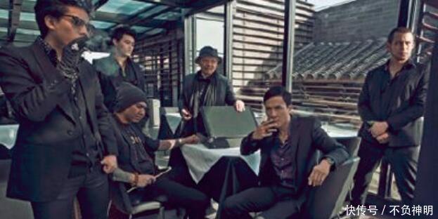 大哥|他开小弟杀大哥先河，被50警察围剿宁死不降，妻子逃日后沦落风尘！