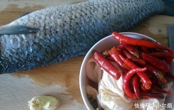 创新|酸菜鱼新做法,好吃到爆,八成正宗,二成创新,没有一点土腥味!