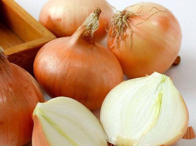 紫色|同样是洋葱,“紫色”和“白色”有啥区别?知道后别再买错了