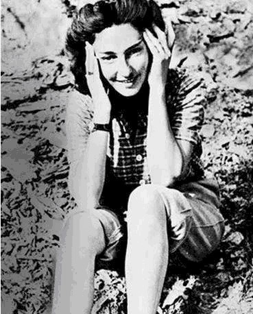 细菌战|犹太少女化身艳谍，用香吻阻止希特勒细菌战，死前竟提了个特殊要求