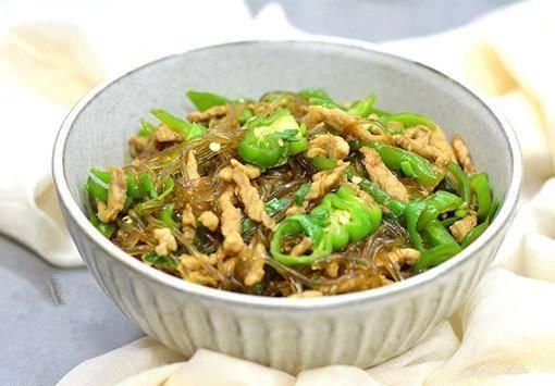 理解|用辣椒和粉条一起炒,彻底颠覆了你对粉条的理解