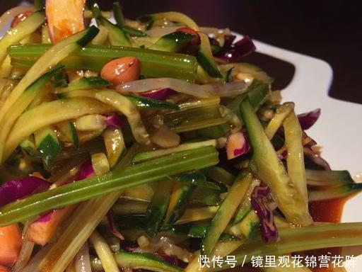 青豆|糖醋小排、青豆鸡卷、翡翠拌菜、凉拌青瓜几道川味家常菜做法