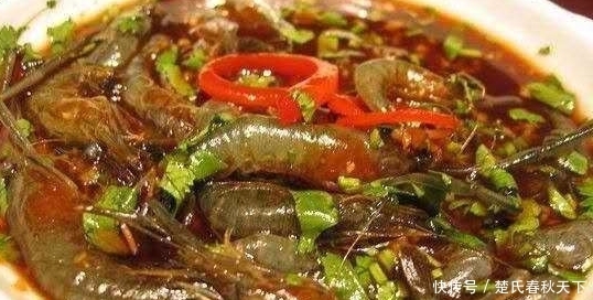 活蹦乱跳|夏天来碗活蹦乱跳的“醉虾”，营养丰富酒香四溢，开车一定不要吃