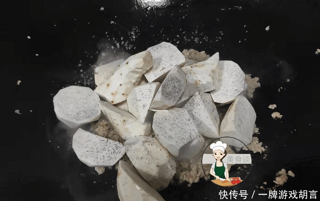  香粉|冷天，儿子最爱吃这菜，焖一焖鲜香粉糯，吃一次馋一次，吃到撑了