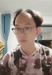 苹果|搞笑GIF：弟弟每天都会给姐姐洗苹果吃