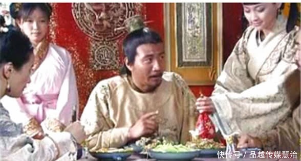 朱元璋|朱元璋儿子打一人,气的朱元璋大骂:老子都不碰他