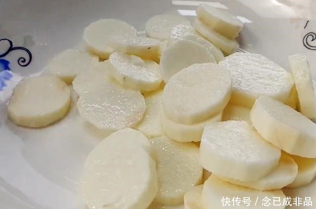 口感|秋冬季要多吃山药,教你新吃法,口感劲道爽滑,暖心暖胃又营养