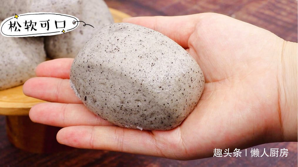  做法|这是刀切馒头的做法，不需要二次醒发，加上黑芝麻，香味更浓