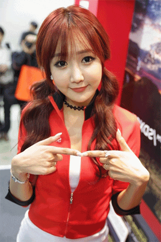 GIF|搞笑GIF:真的搞不懂这种操作是为了什么,为了开快点?还是帅?