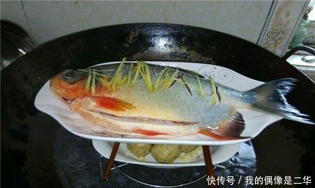 好友|礼拜天的丰富晚餐,老婆发到朋友圈,好友:简单精致,看着就好吃