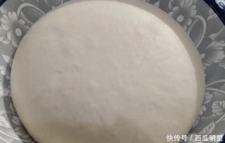 教你做|手把手教你做奶香麻花,简单无技巧,松软又拉丝,比面包还好吃