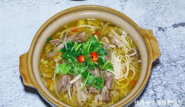 酸汤|朋友圈晒老公的晚餐，同事：我吃这些会“饿死”