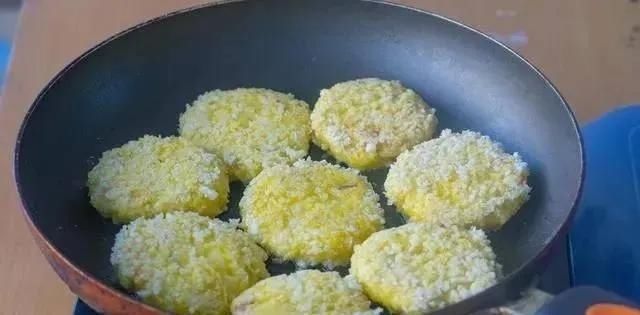 苹果|糯米粉里加2个苹果,居然这么好吃,我家一周做6次,次次都光盘