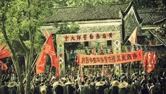 至少|他是黄麻起义总指挥,发展出红四方面军,21岁牺牲,否则至少大将