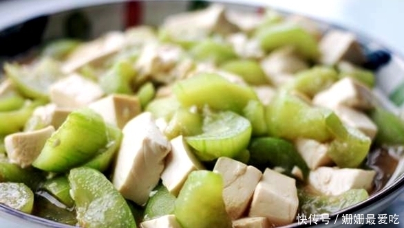 香酥|精选美食:五香酥鱼,疙瘩汤,丝瓜焖豆腐,五彩虾仁的做法