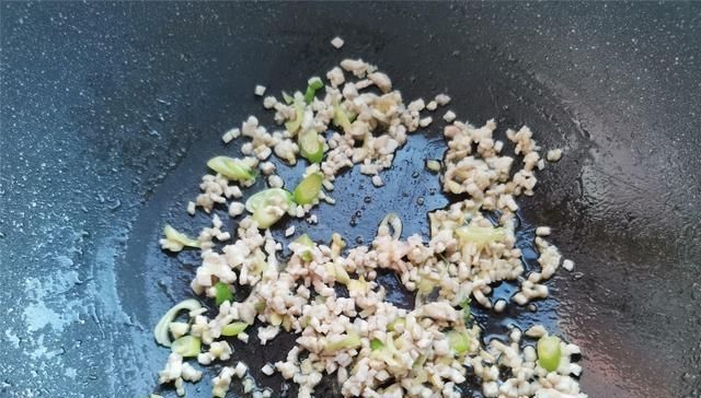 简单|豆腐和鸡蛋一起搭配做，营养又美味，做法简单容易学