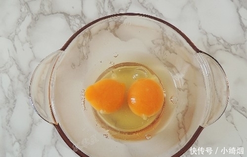 小窍门|鸡蛋羹怎样做才够嫩滑?几个小窍门教给您,一看就会,超简单