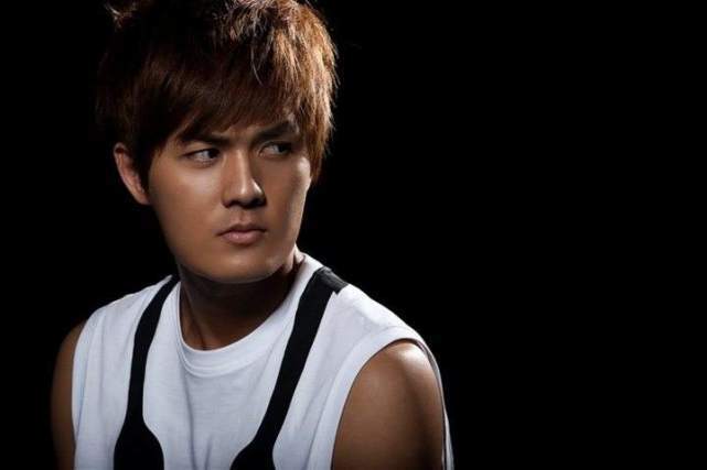 吴克群|七年前他骂哭张韶涵,给陶喆、吴克群打零分,现却成这样