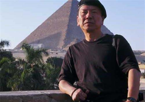 爱情|记者花5年重访三毛之路,质疑三毛和荷西爱情造假,到底谁在说谎