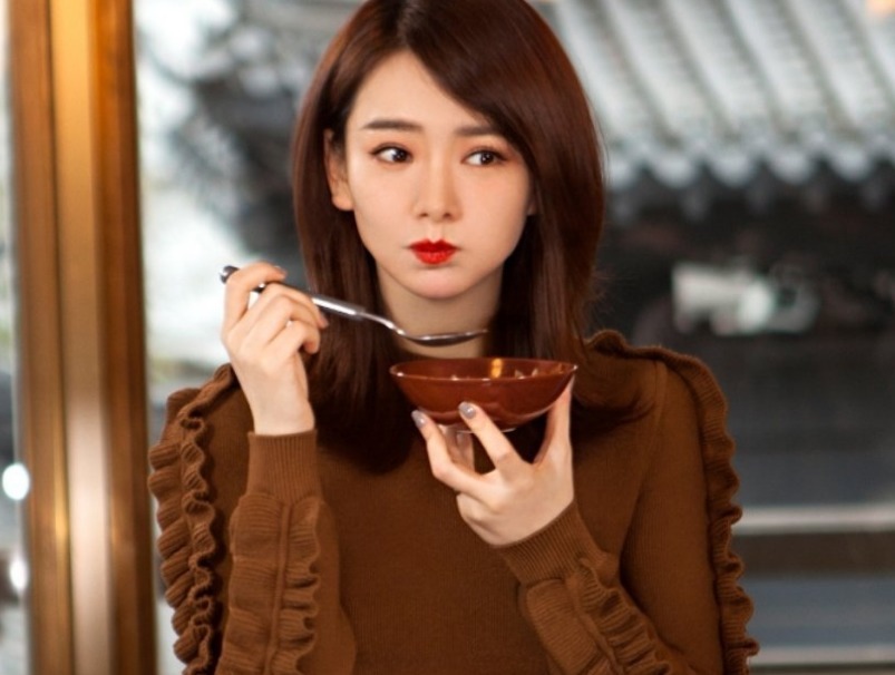  抢先|任贤齐提议和黄磊做邻居，不料被人抢先，戚薇才是搬家蹭饭第一人