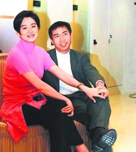 混血|林青霞继女罕见曝光,素颜出镜穿着朴素,一脸“混血风”!