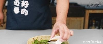 芝麻酱|偷偷告诉你,青椒这样做是真好吃