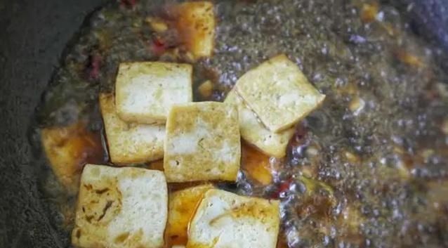豆腐|自制酱香豆腐,做法简单,热吃两吃都美味,每次做成吃个“精光”