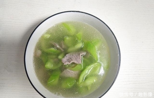 内行人|外行人喝骨头汤,内行人专喝它,营养丰富,三伏天最鲜美