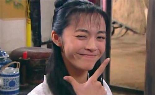 芙蓉每月工资二钱银子,放现代相当于多少钱