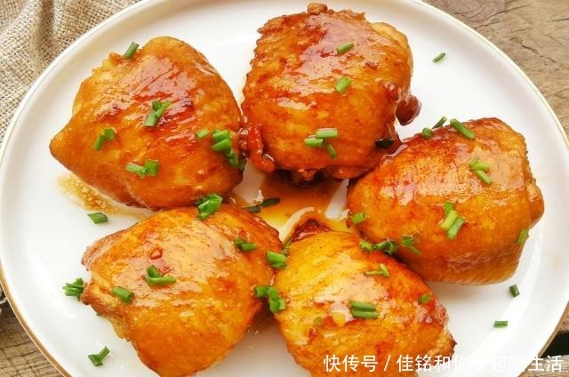 鲜香|街头网红小吃鸡翅包饭，不用烤箱也能做，鲜香美味，学会可以开店