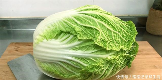 吃不完|白菜吃不完保存难教你1个好办法,放半年不烂,和鲜的一样好吃
