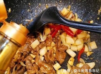 适量|用泡椒配上新鲜的牛肉,一份香、辣、嫩、酸的泡椒炒牛肉就成了!