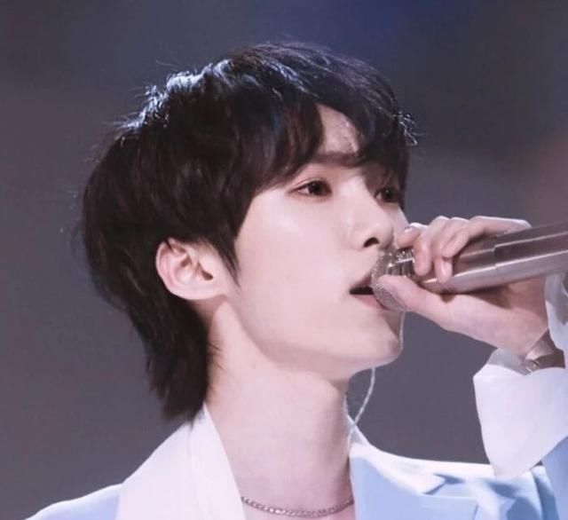 少女|硬糖少女粉丝一边喊着糊,一边又喊着“壶”,R1SE不累壶妹也累了