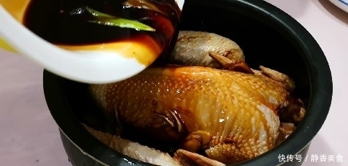 满屋|过年用电饭锅这么做鸡,不加油不加水,简单一做,出锅满屋香