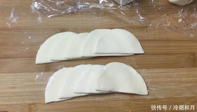 快速|奶香小花卷快速做法,一次醒发成型,香甜松软,孩子超爱吃