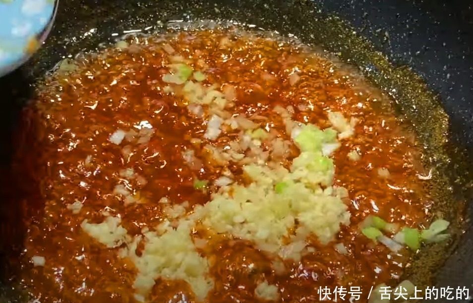 酸甜|糖醋里脊好吃,糖醋汁是关键,拿捏好比例入口酥脆酸甜可口