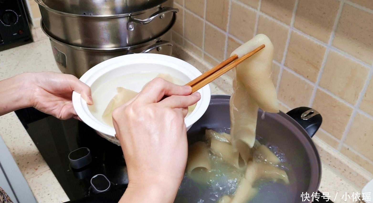  大火煮开|猪皮这样吃才叫爽, 不炒也不炸, 一次做一锅, 一大锅都不够吃