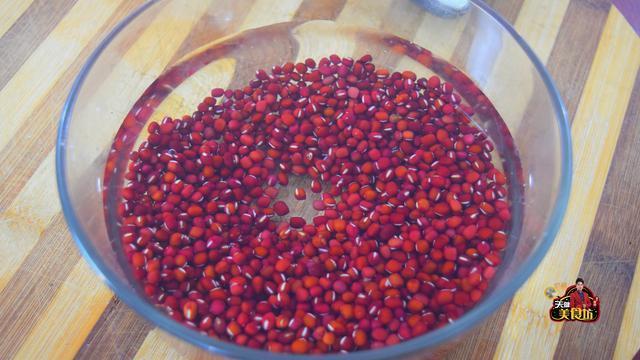 美食|红豆糕最好吃的家庭做法,简单美味又馋人,看看你喜欢吃不