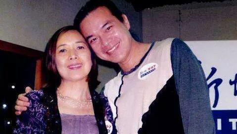 香港|香港“最惨”富豪千金,小妈甘比拿700亿家产,她拿8亿,无人敢娶