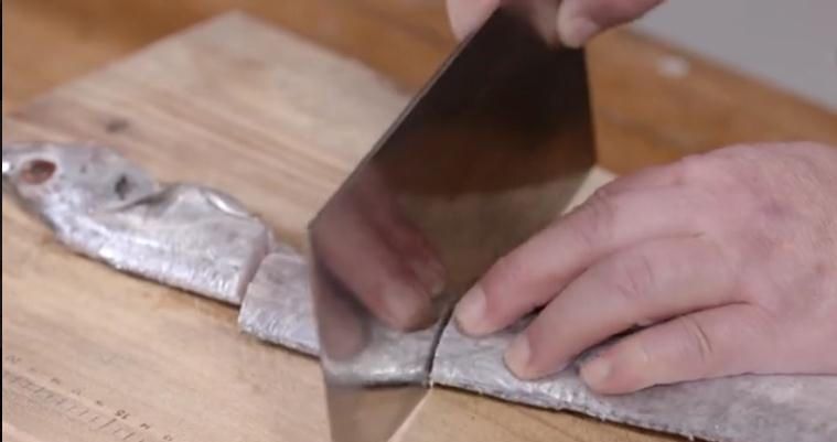 在家|教你在家做酥焖带鱼，外酥里嫩，快来尝尝吧