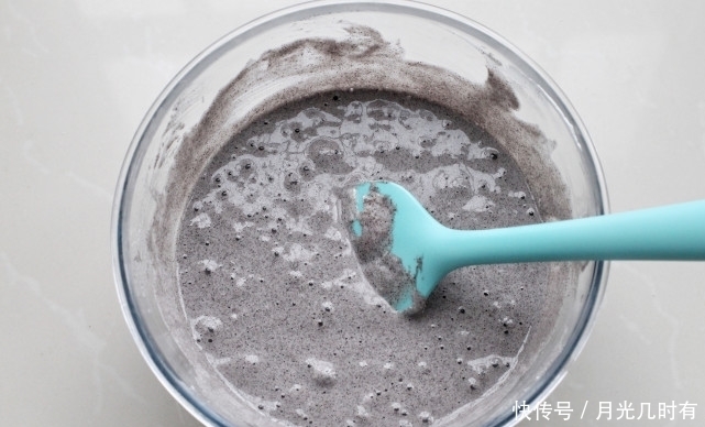 蛋白|无需揉面不用发酵,制作营养蒸糕当早餐,放锅里一蒸好吃还不上火