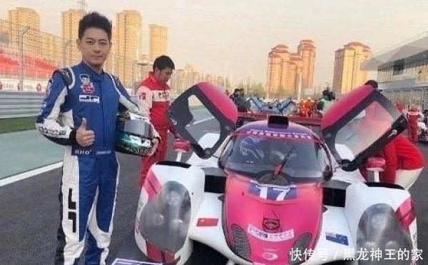  黄磊|黄磊林志颖都是好爸爸，工作之余不忘陪伴3个孩子，既宠娃又宠妻